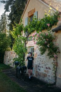 maison éclusière le long du canal du Berry