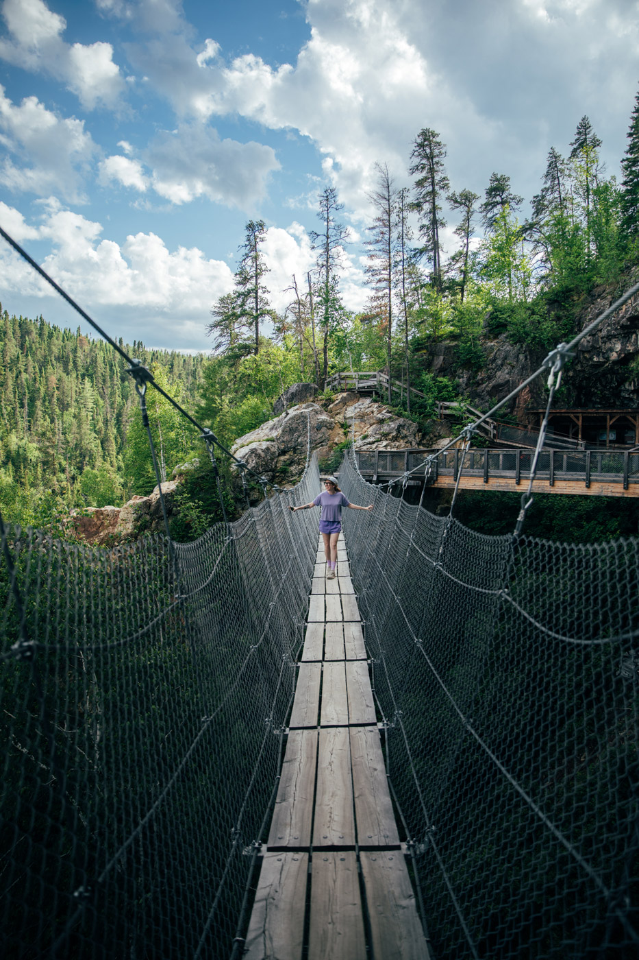 pont suspendu du parc le Trou de la Fée
