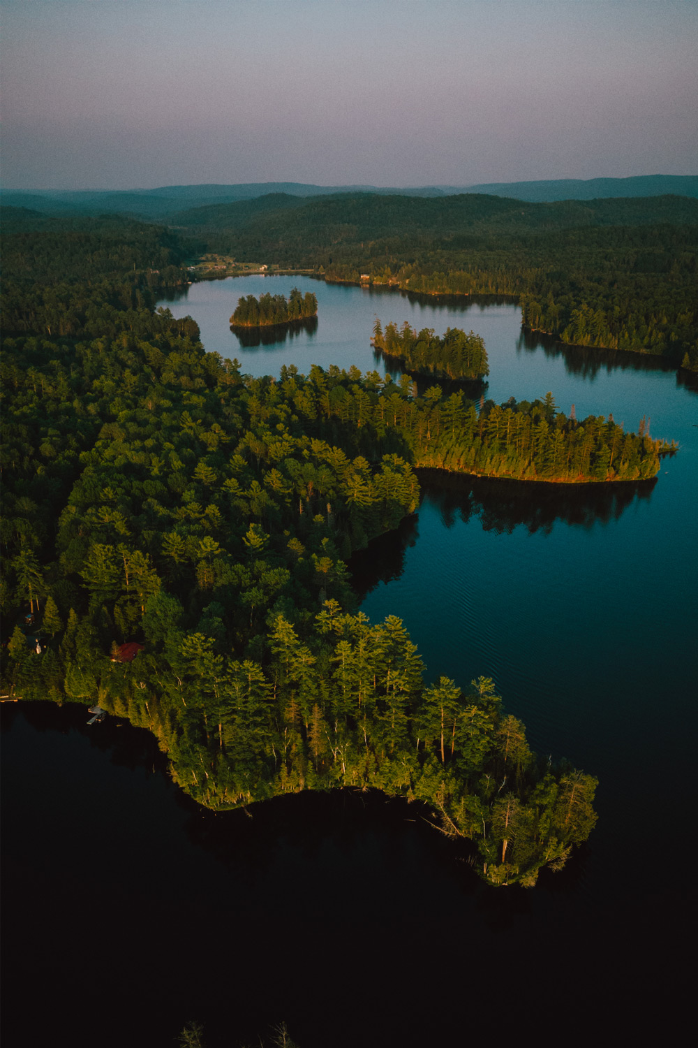 paysage lac dans le Pontiac en Outaouais