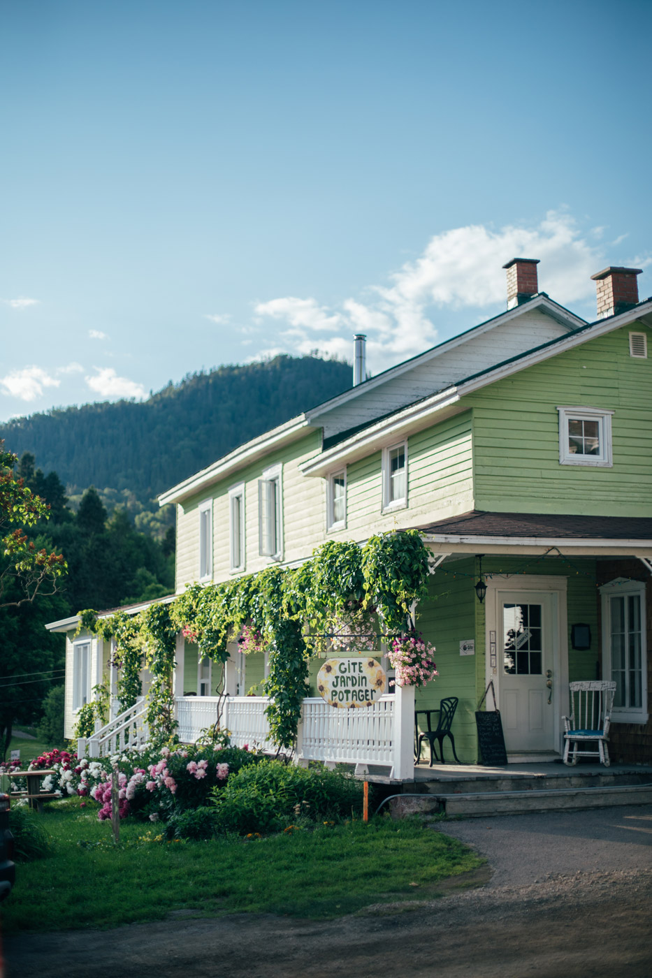 maison colorée du village de Sainte-Rose-du-Nord