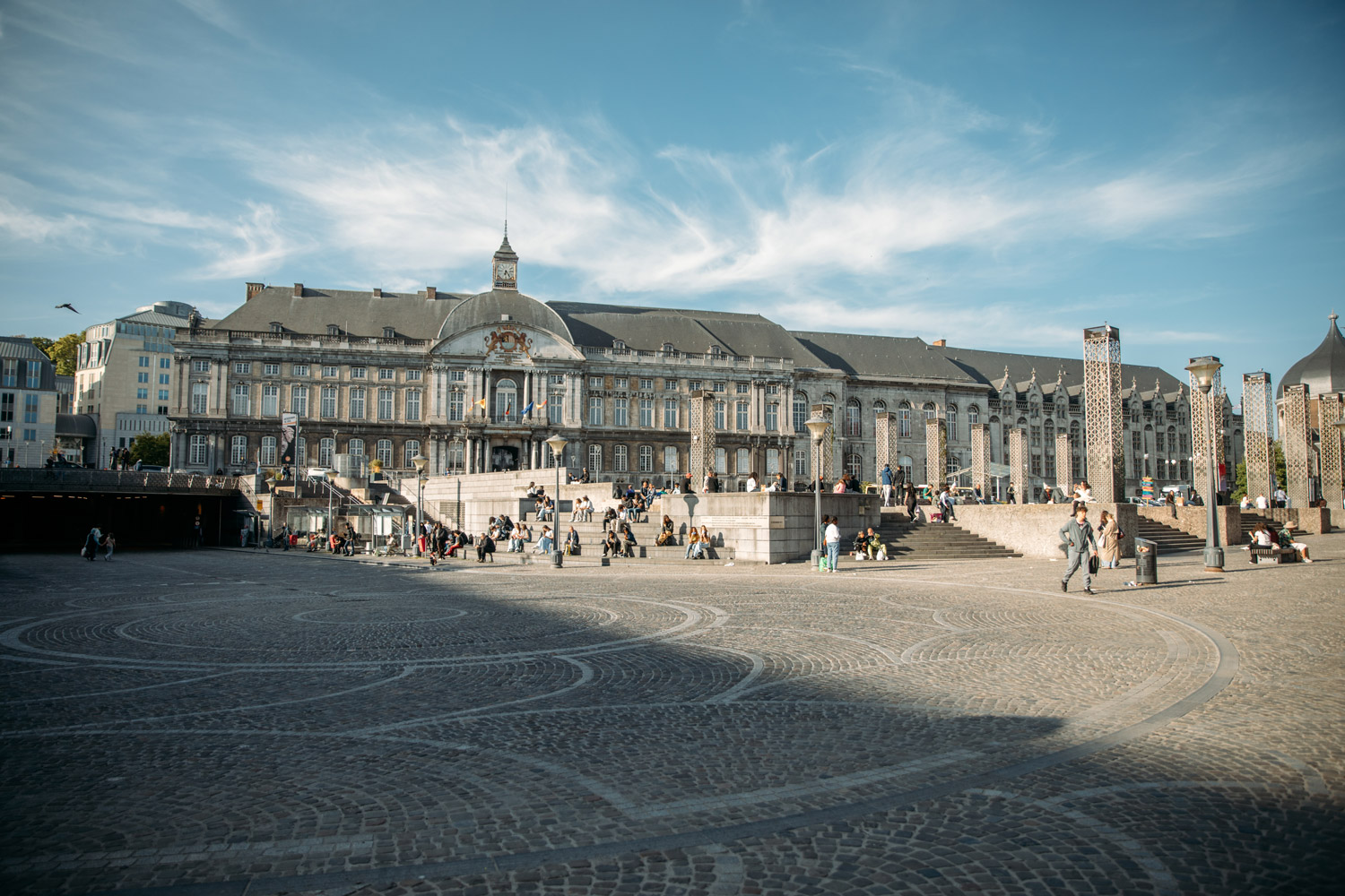balade sur la place Saint-Lambert à Liège