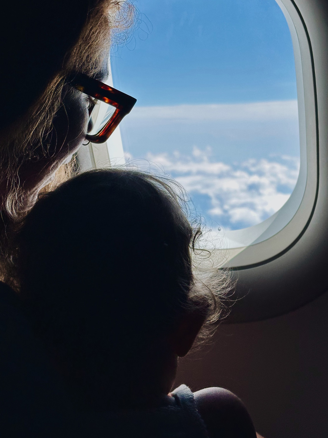 Prendre l'avion avec un bébé : notre expérience avec Air Transat