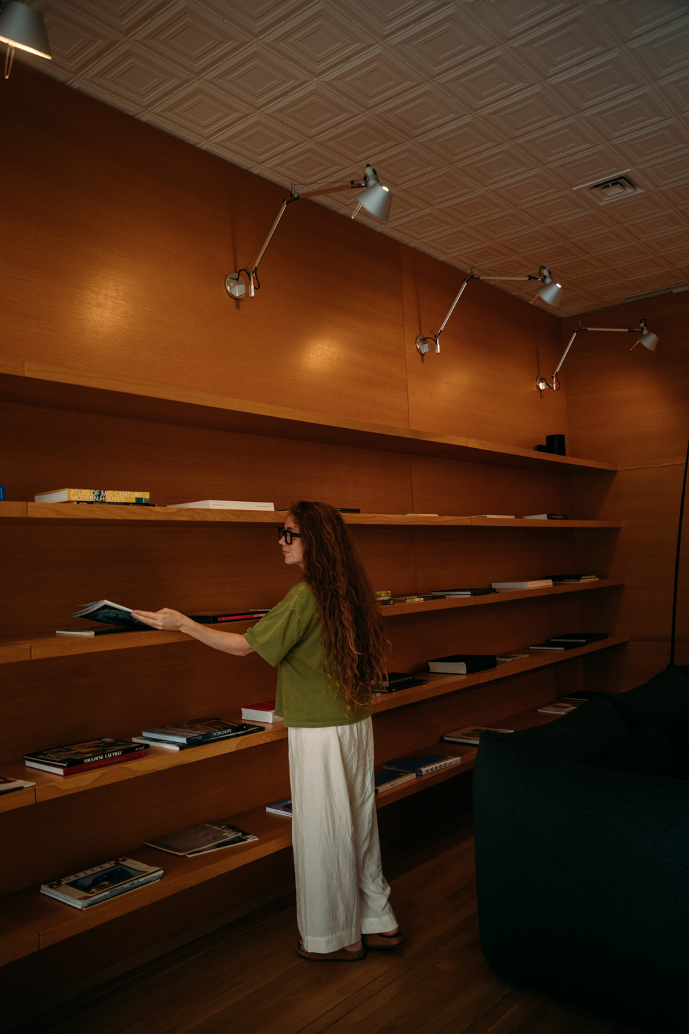 Magnifique bibliothèque en bois de l'hôtel Gault à Montréal
